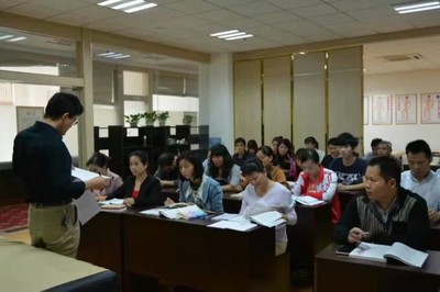 广西柳州中医推拿培训学校 技术融合与健康护理员培训